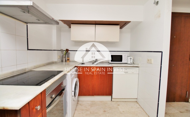 Resale - Apartment  - Torrevieja - Punta Prima  