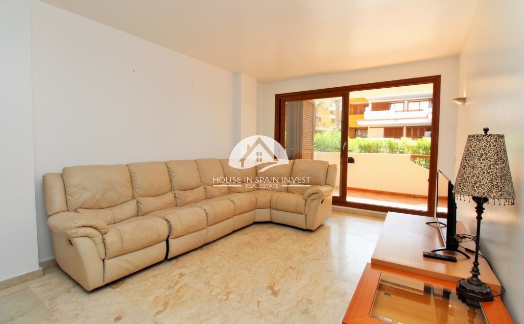 Resale - Apartment  - Torrevieja - Punta Prima  