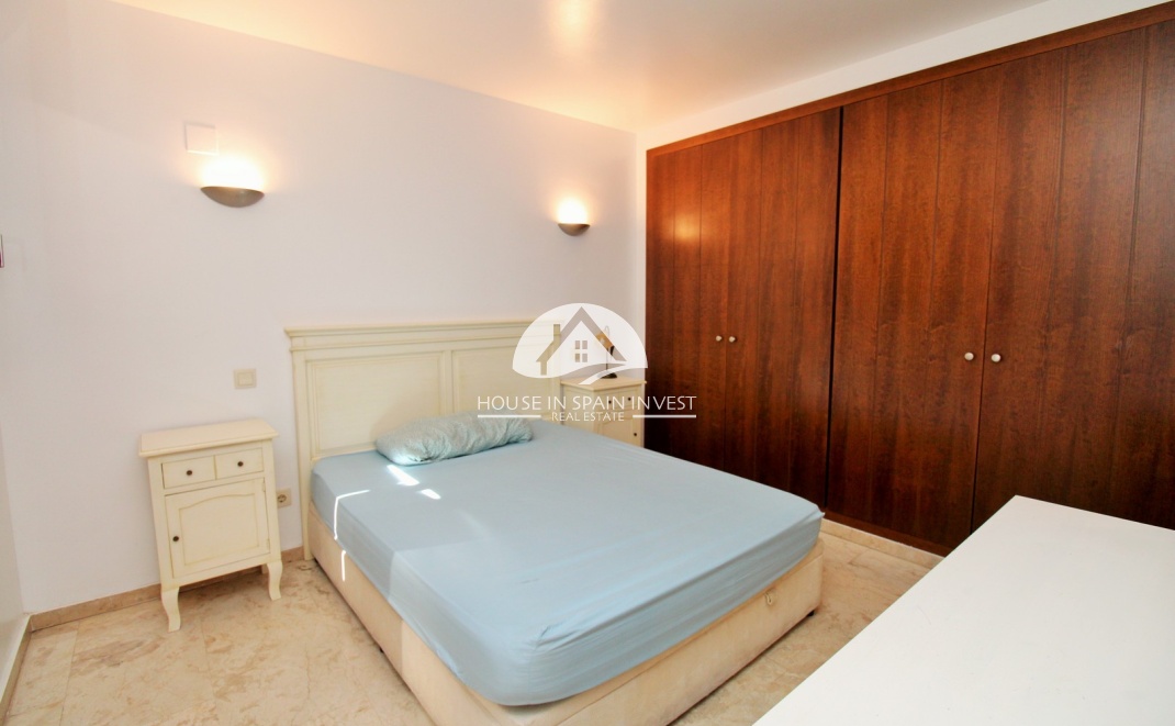 Resale - Apartment  - Torrevieja - Punta Prima  