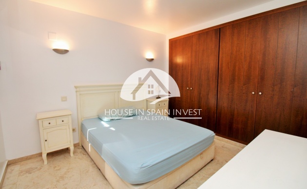 Resale - Apartment  - Torrevieja - Punta Prima  
