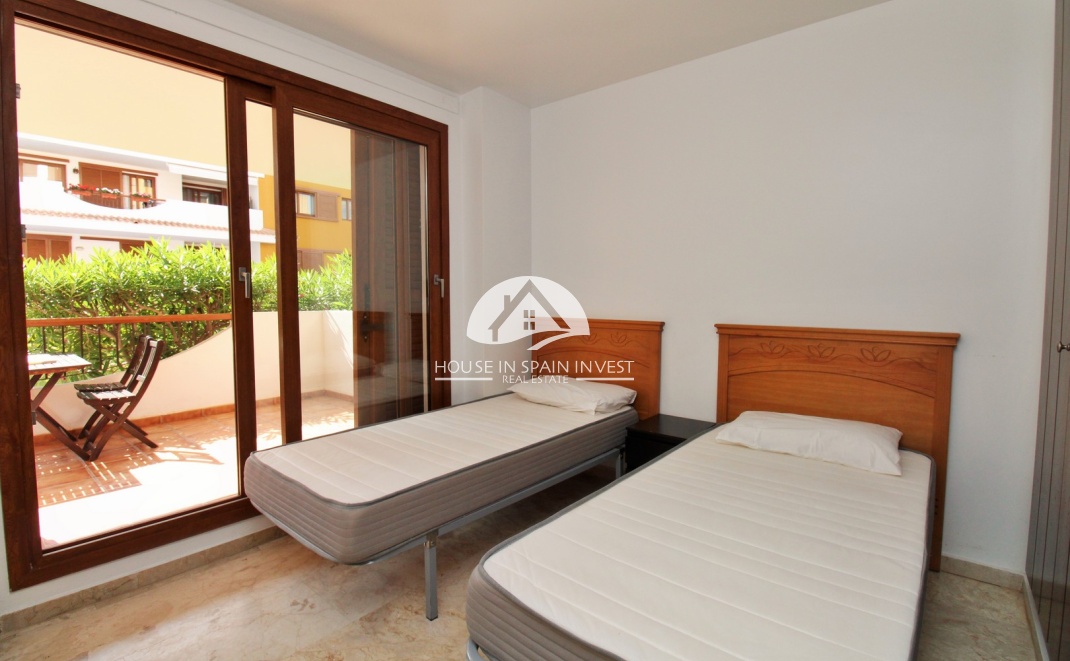 Resale - Apartment  - Torrevieja - Punta Prima  