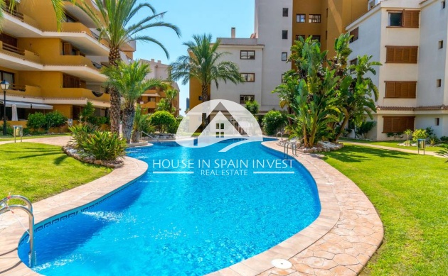 Resale - Apartment  - Torrevieja - Punta Prima  