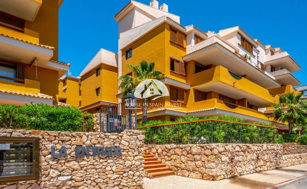 Resale - Apartment  - Torrevieja - Punta Prima  