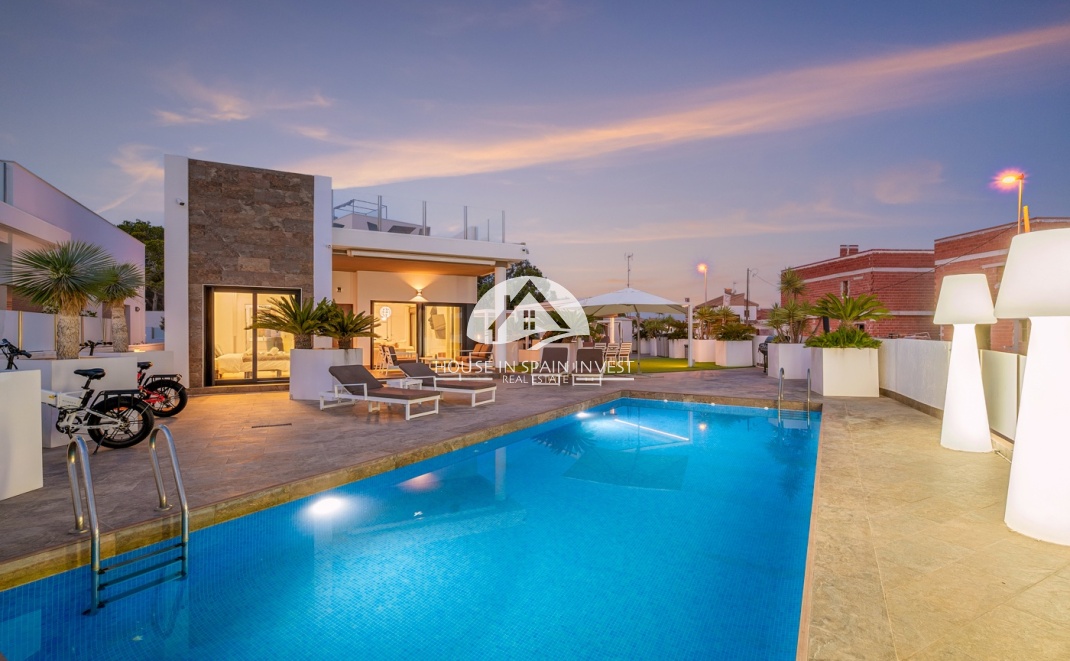 Resale - Villa - Orihuela Costa - Villamartín