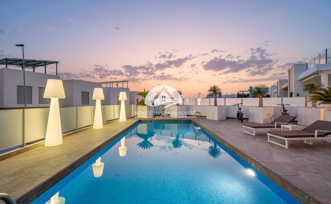 Resale - Villa - Orihuela Costa - Villamartín