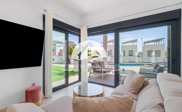 Resale - Villa - Orihuela Costa - Villamartín