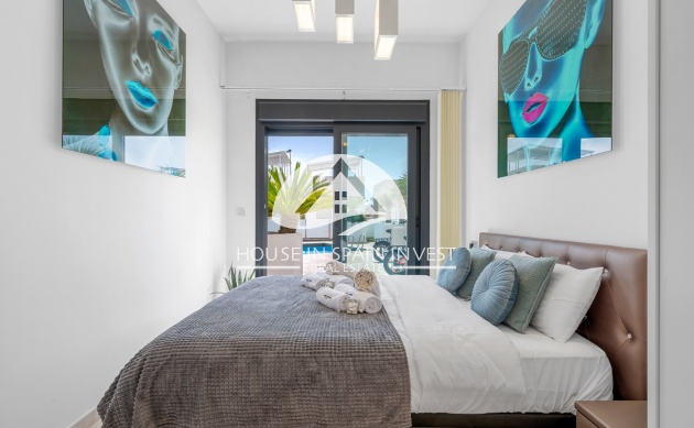 Resale - Villa - Orihuela Costa - Villamartín