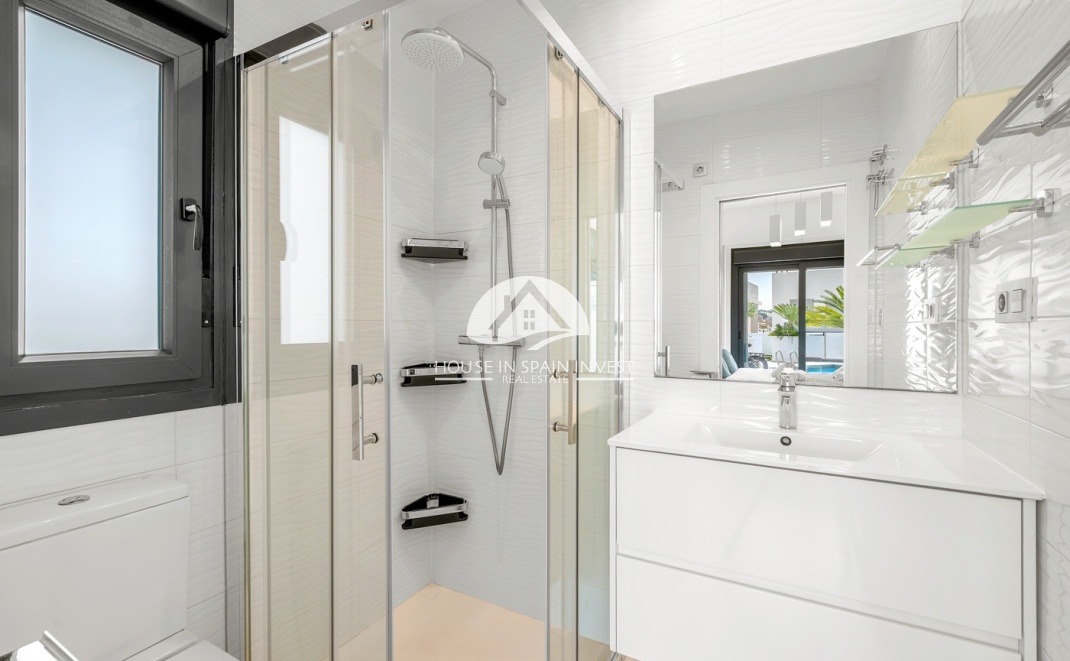 Resale - Villa - Orihuela Costa - Villamartín