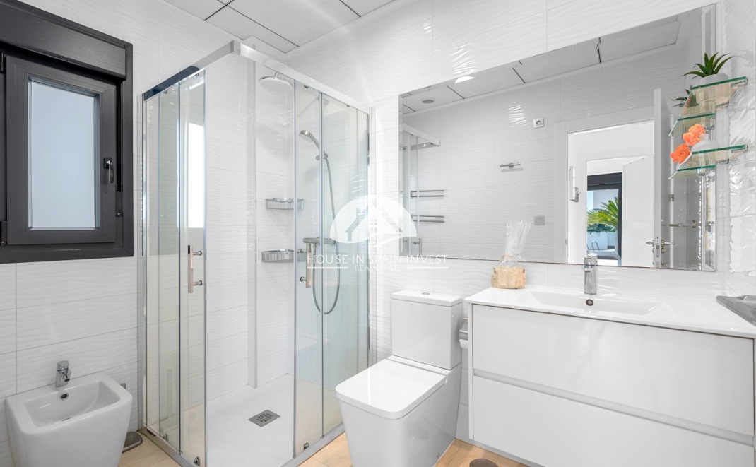 Resale - Villa - Orihuela Costa - Villamartín