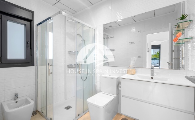 Resale - Villa - Orihuela Costa - Villamartín