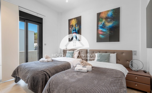 Resale - Villa - Orihuela Costa - Villamartín