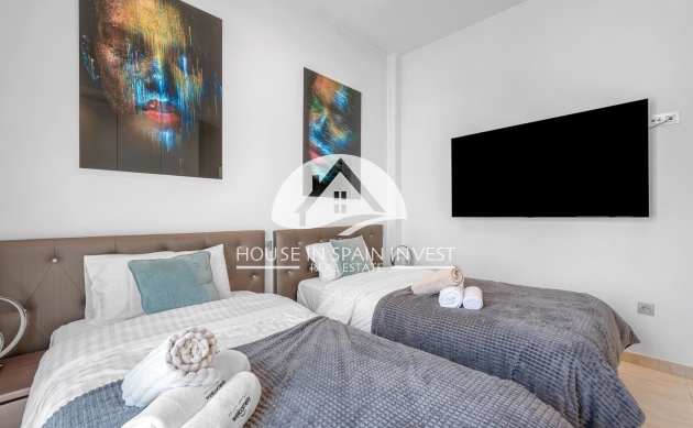 Resale - Villa - Orihuela Costa - Villamartín