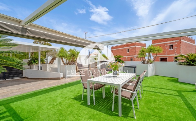 Resale - Villa - Orihuela Costa - Villamartín