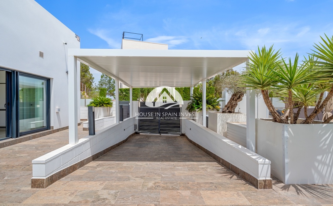 Resale - Villa - Orihuela Costa - Villamartín