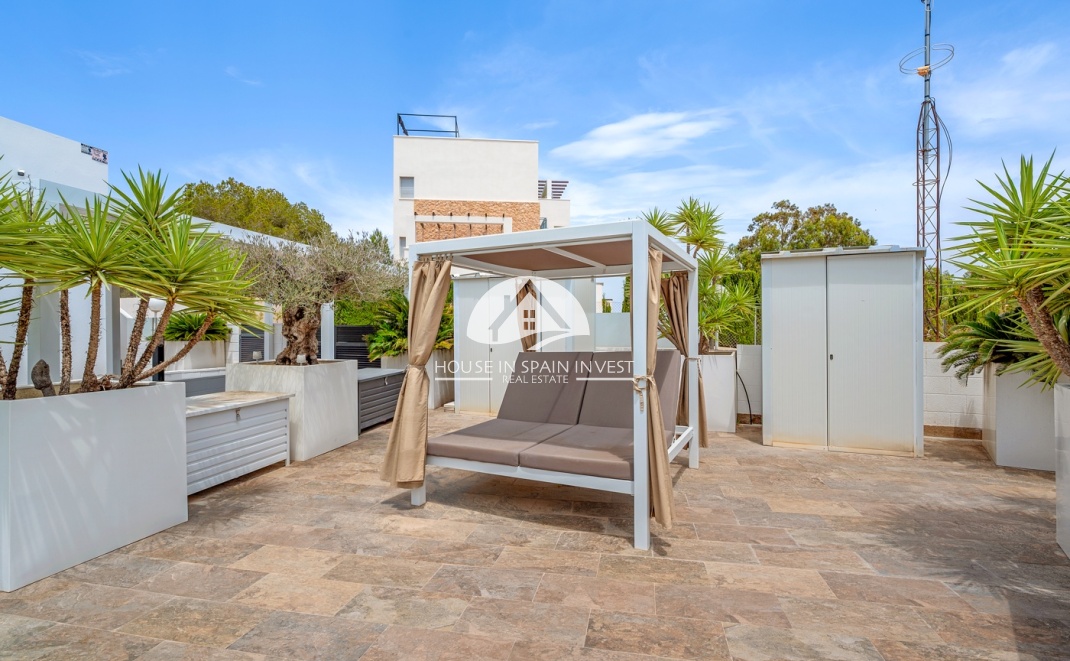 Resale - Villa - Orihuela Costa - Villamartín