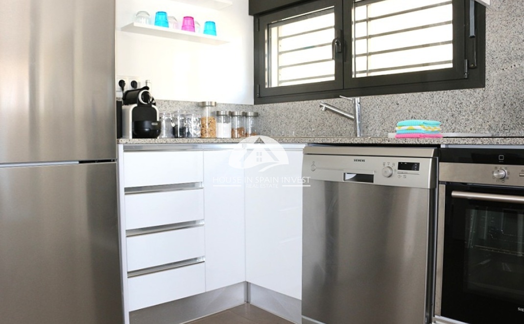 Resale - Villa - Orihuela Costa - La Zenia