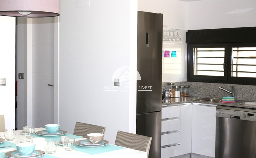 Resale - Villa - Orihuela Costa - La Zenia