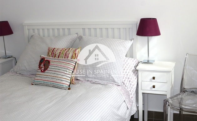 Resale - Villa - Orihuela Costa - La Zenia