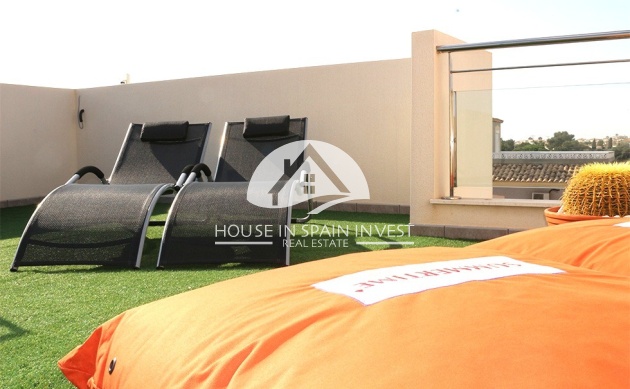 Resale - Villa - Orihuela Costa - La Zenia