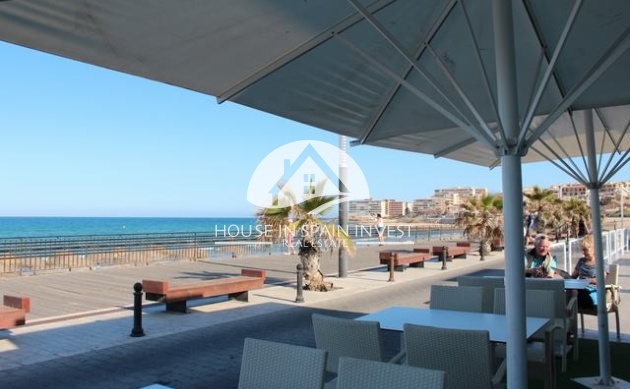 Resale - Villa - Orihuela Costa - La Zenia