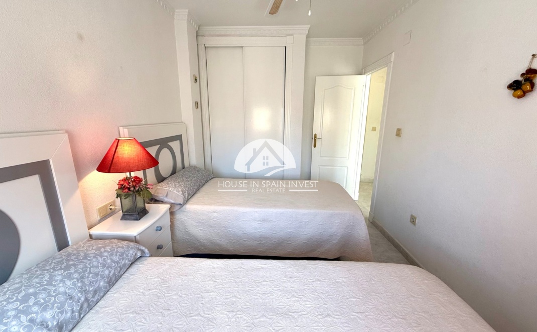 Resale - Villa - Orihuela Costa - Villamartín