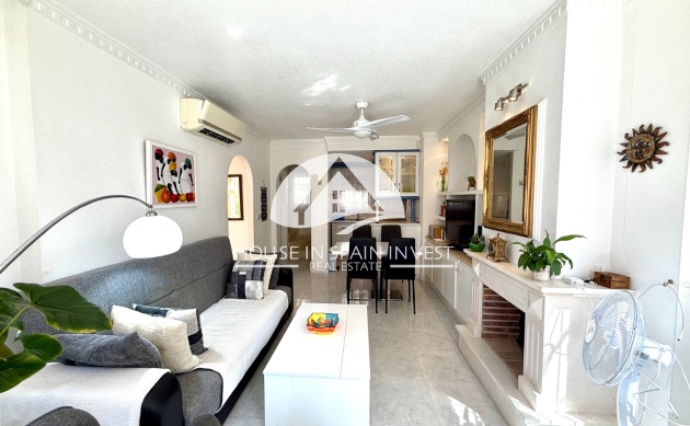 Resale - Villa - Orihuela Costa - Villamartín