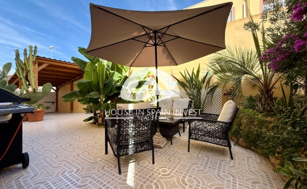 Resale - Villa - Orihuela Costa - Villamartín