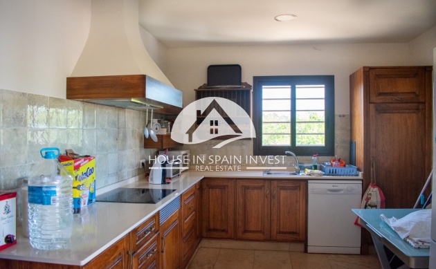 Resale - Villa - Guardamar del Segura - Guardamar - El Raso