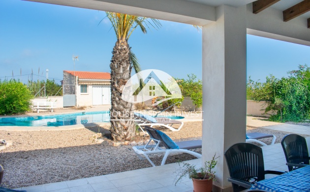 Resale - Villa - Guardamar del Segura - Guardamar - El Raso