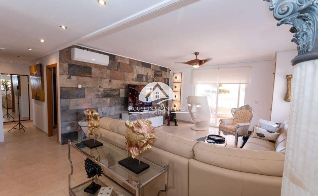 Resale - Apartment  - Orihuela Costa - Villamartín