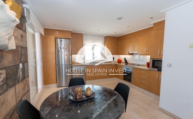 Resale - Apartment  - Orihuela Costa - Villamartín