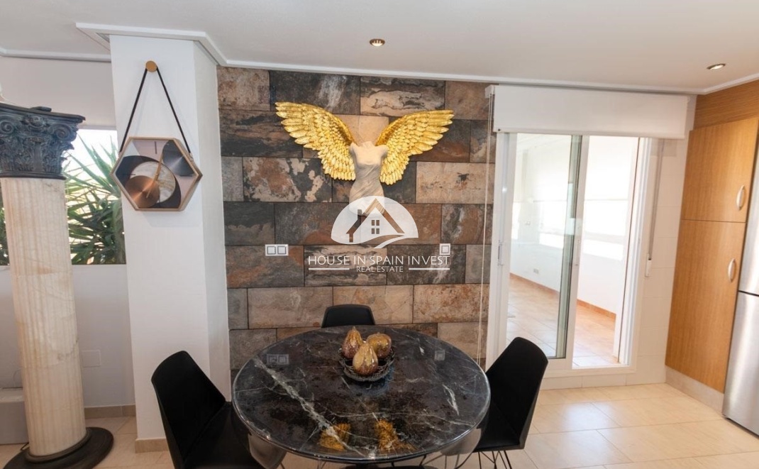 Resale - Apartment  - Orihuela Costa - Villamartín