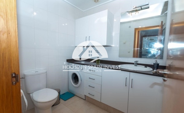 Resale - Apartment  - Orihuela Costa - Villamartín