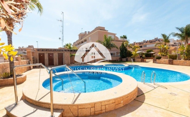 Resale - Apartment  - Orihuela Costa - Villamartín