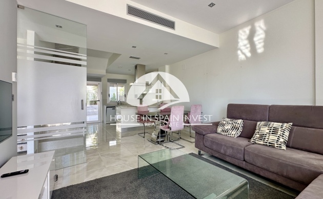 Resale - Villa - Orihuela Costa - Lomas De Cabo Roig