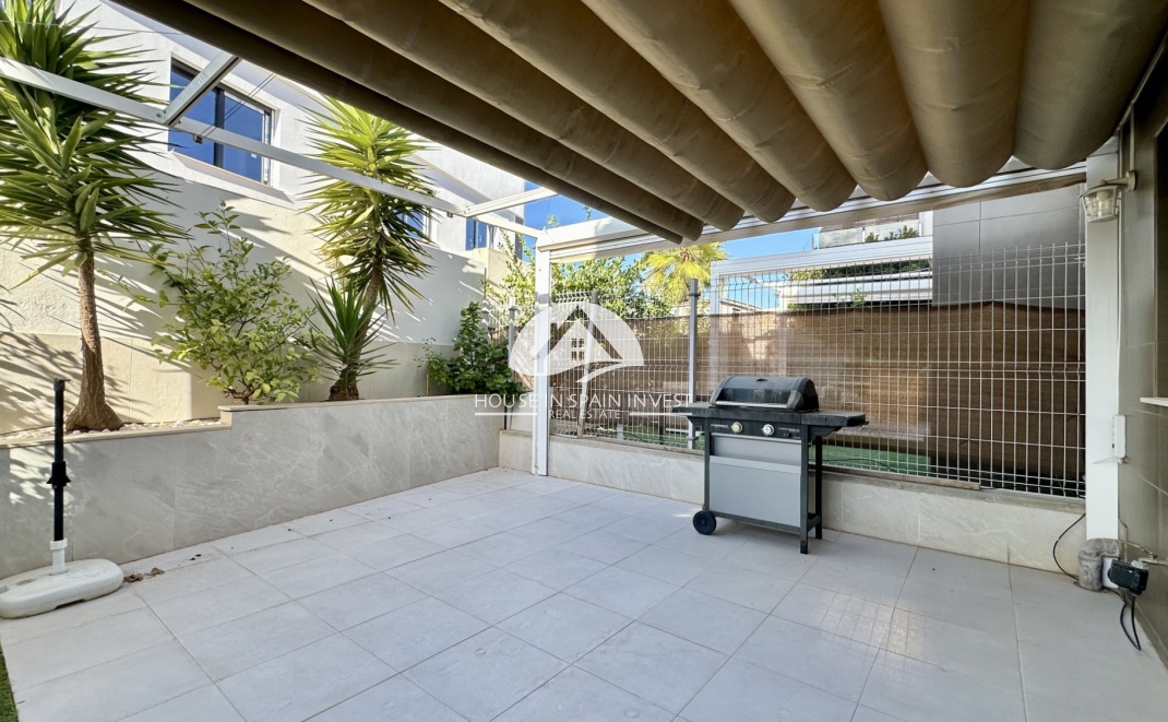 Resale - Villa - Orihuela Costa - Lomas De Cabo Roig