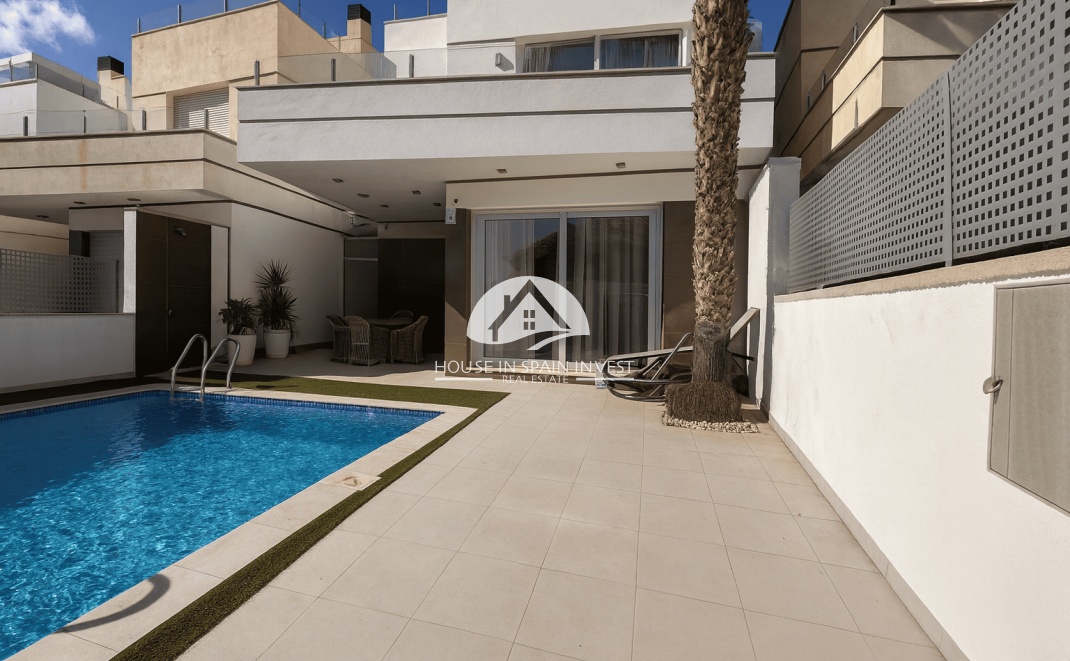 Resale - Villa - Orihuela Costa - Lomas De Cabo Roig