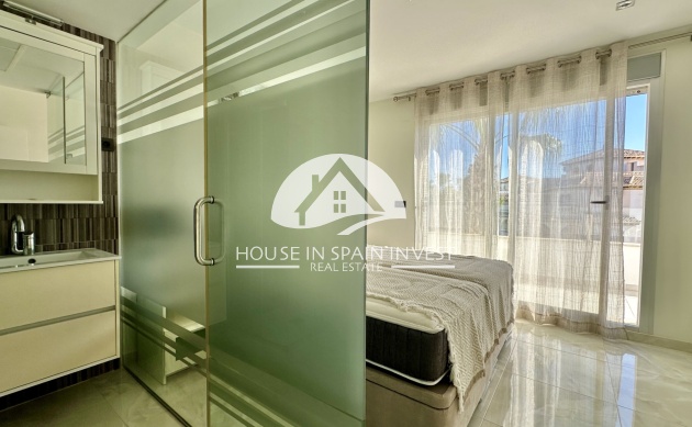 Resale - Villa - Orihuela Costa - Lomas De Cabo Roig