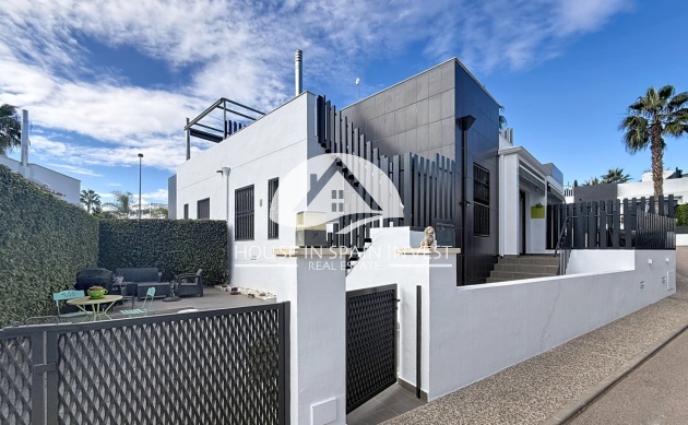 Herverkoop - Villa - Orihuela Costa - Villamartín