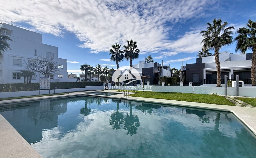 Herverkoop - Villa - Orihuela Costa - Villamartín