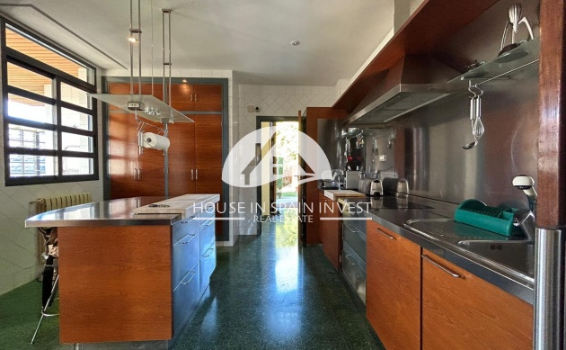 Resale - Villa - Orihuela Costa - Dehesa de campoamor