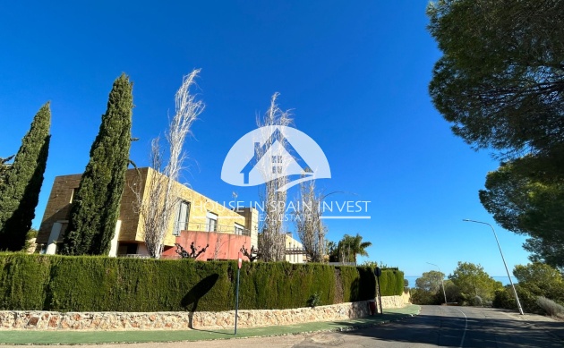 Resale - Villa - Orihuela Costa - Dehesa de campoamor
