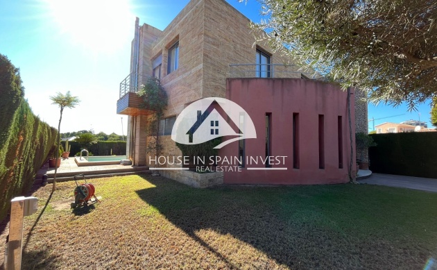 Resale - Villa - Orihuela Costa - Dehesa de campoamor