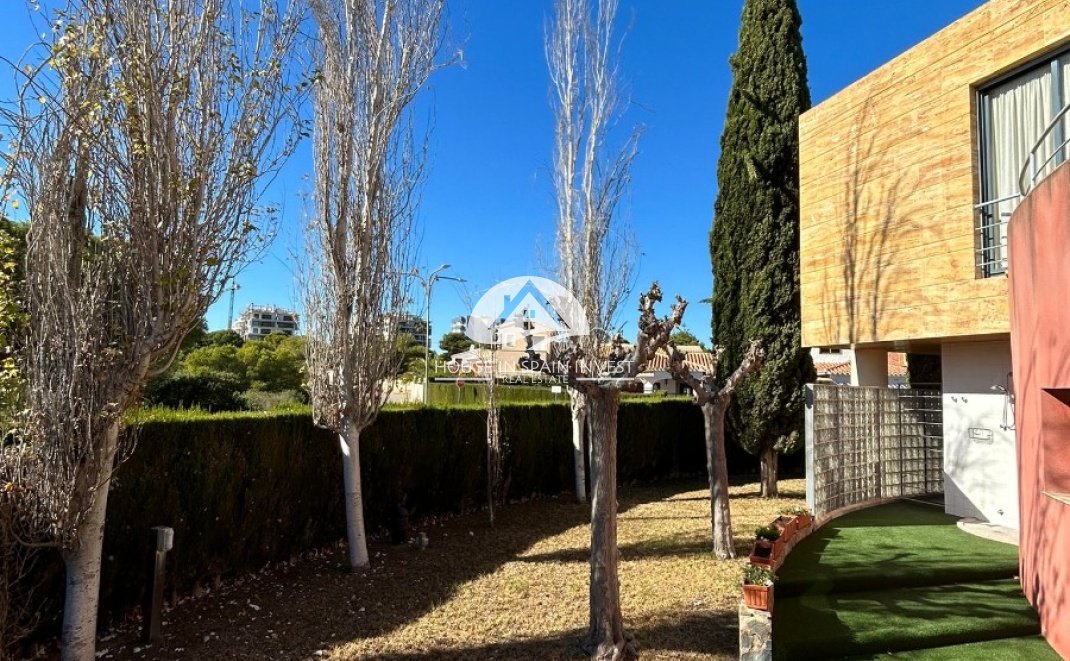 Resale - Villa - Orihuela Costa - Dehesa de campoamor