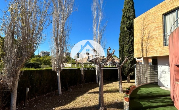 Resale - Villa - Orihuela Costa - Dehesa de campoamor