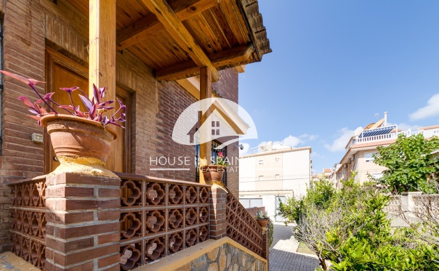 Resale - Villa - Torrevieja - La Mata