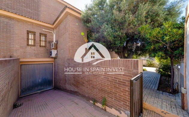 Resale - Villa - Torrevieja - La Mata