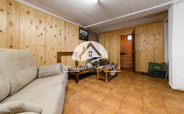 Resale - Villa - Torrevieja - La Mata