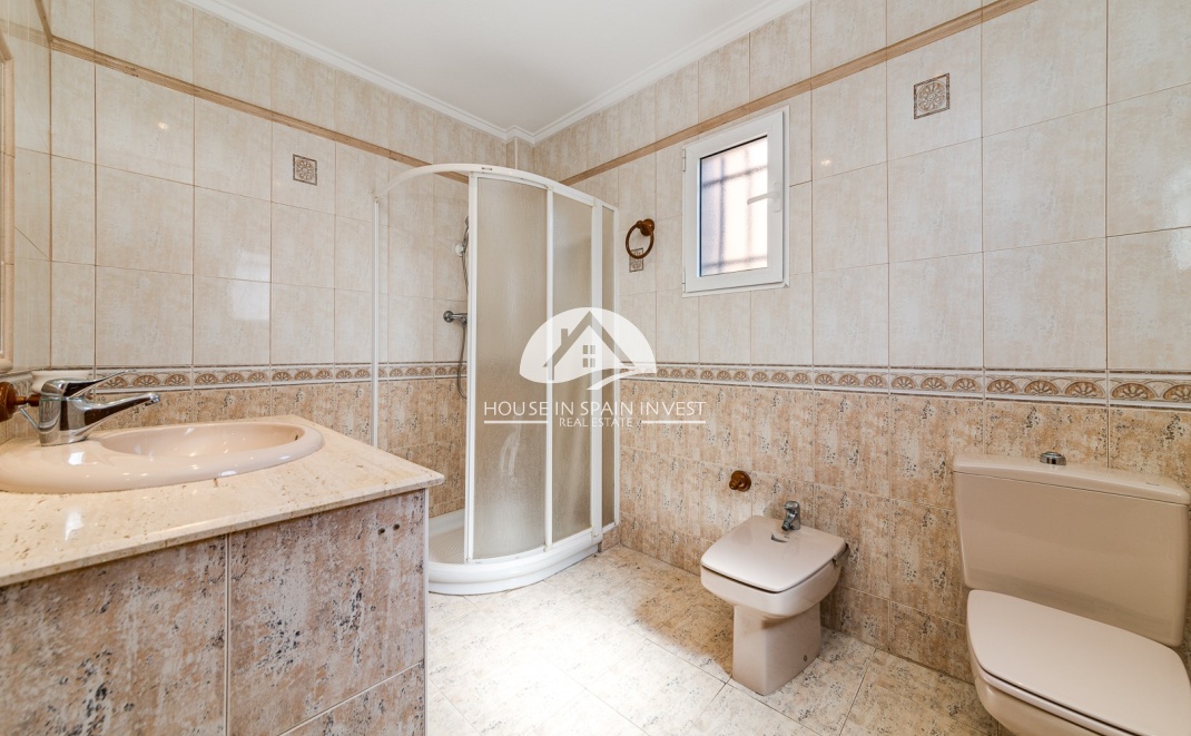 Resale - Villa - Torrevieja - La Mata