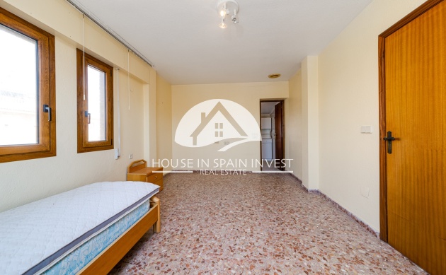 Resale - Villa - Torrevieja - La Mata